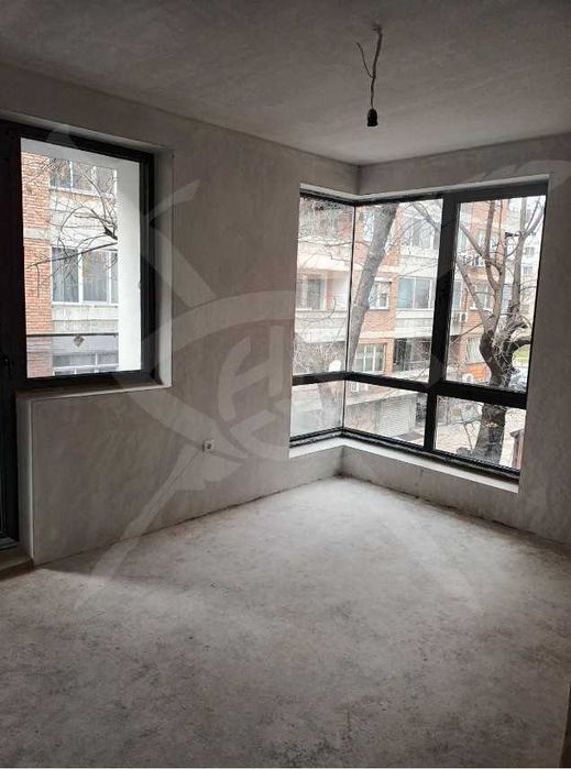 Продава се Двустаен апартамент в Пловдив, Каменица 1 - 97 кв.м за 1650 €/кв.м - Снимка #3