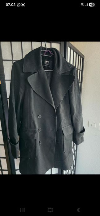 Palton Esprit dama 65%lână marime 40