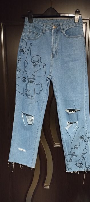 Blugi noi dama model actual