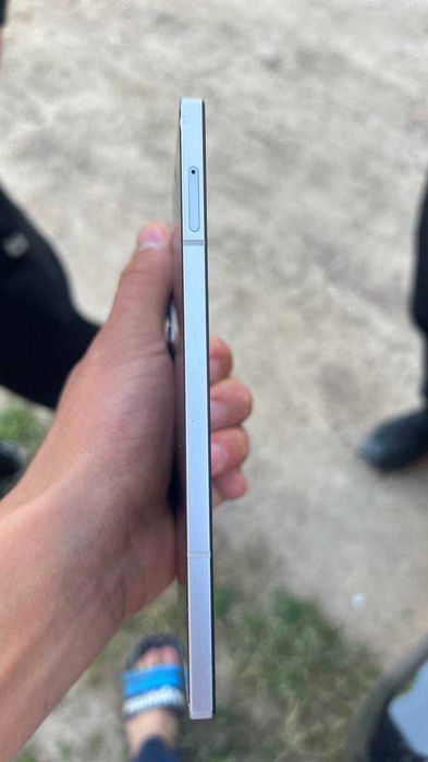 Samsung z fold 6 holati yaxshi