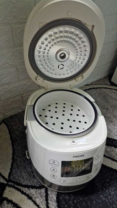 Multicooker PHILIPS Viva Collection HD4731/70, 5l, 980W