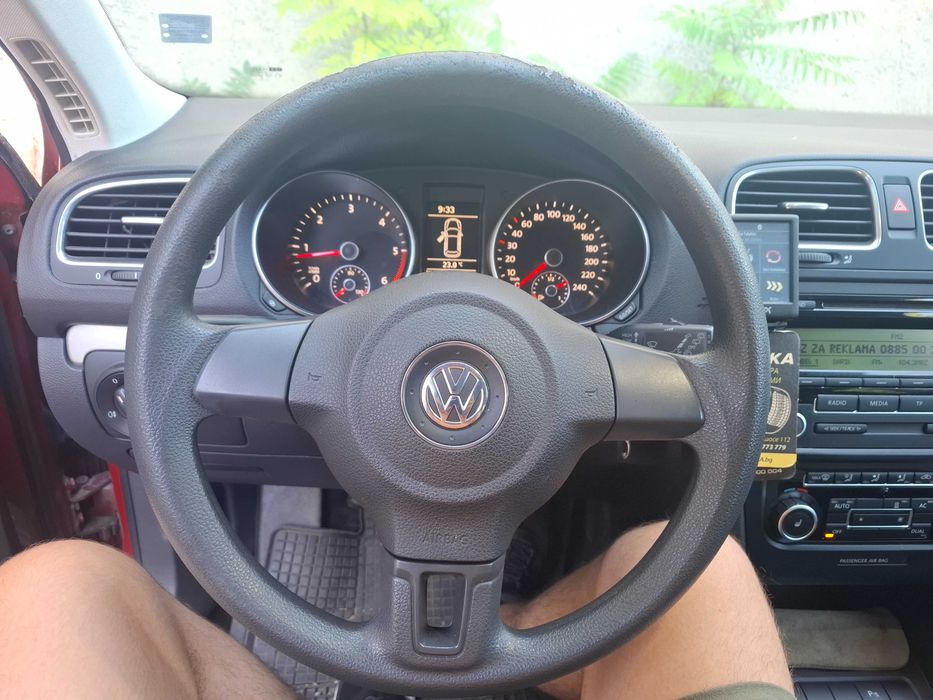 VW GOLF 6 комби 1.6 105кс 2011г