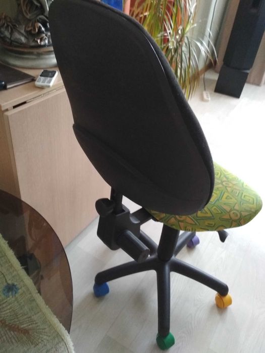 Стул компьютерный для школьника!