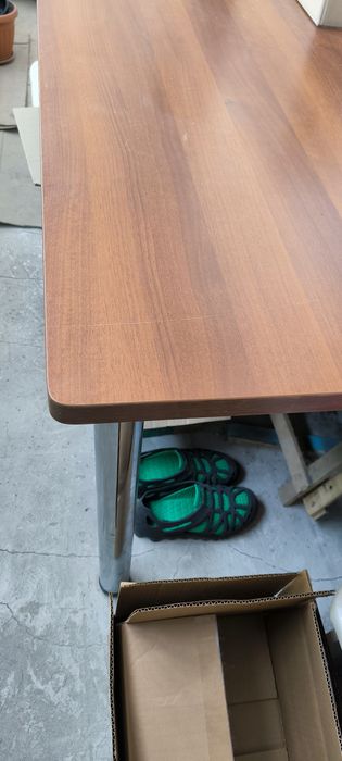 Продам стол кухонный