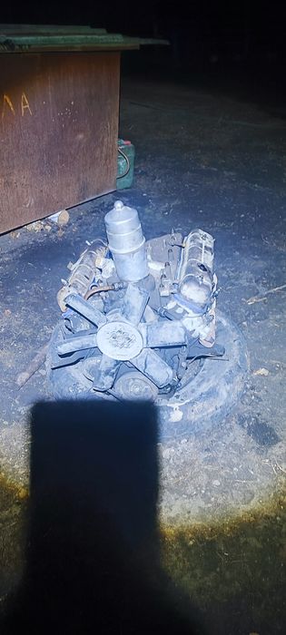 Двигатель газ 53 на ходу