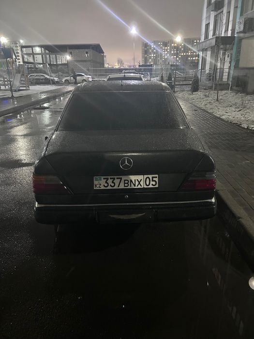 Продам 124 мерседес