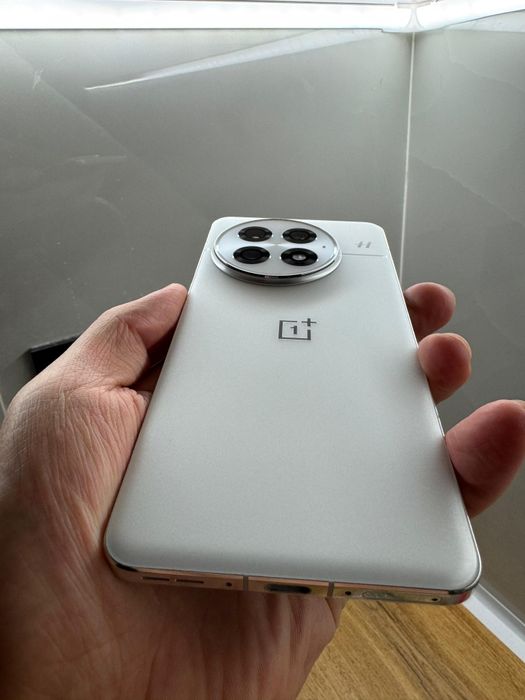 OnePlus 13 12/256 white