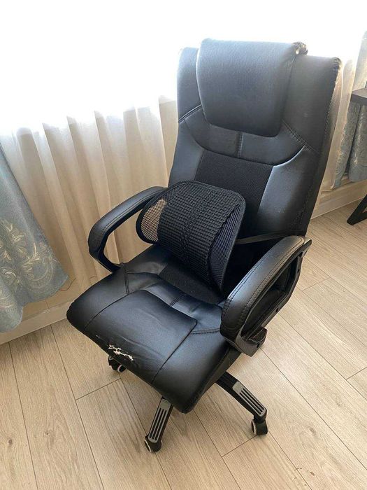 Офисное кресло с высокой спинкой Торг уместен