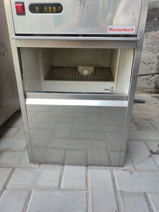 Продам ледогенератор