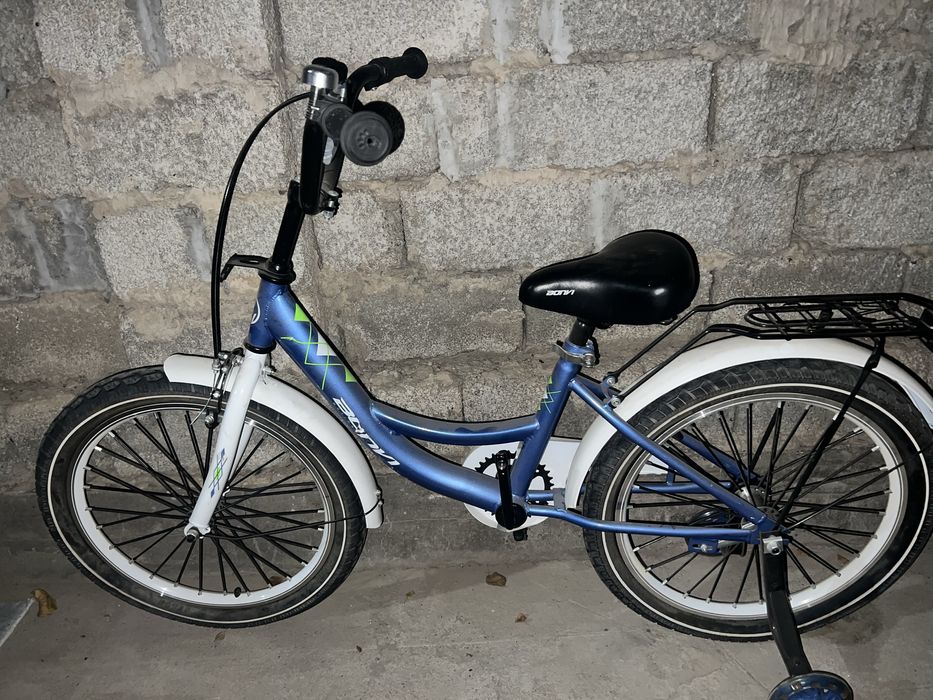 Yeengi bonvi velosipedi sotiladi srochnaa!!!