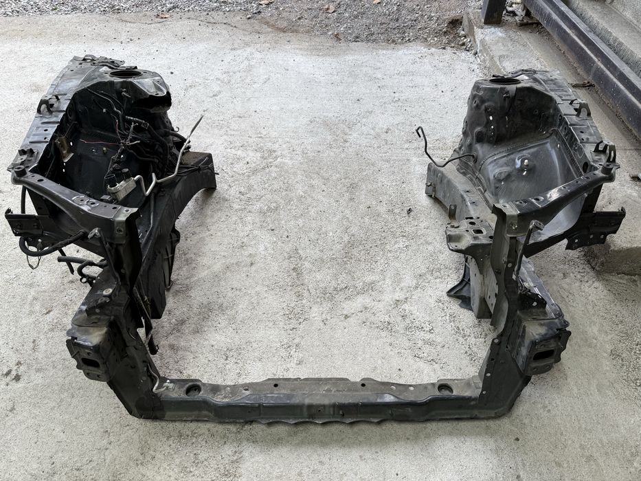 Телевизор и ланжирон Toyota Camry 40,45