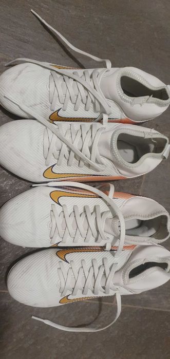 Ghete fotbal Nike măr 33