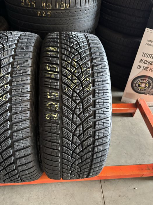 Anvelope Iarna 225/45/18 GoodYear UltraGrip Performance RFT 225 45 18 R18