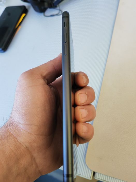 IPhone 8 Plus,64GB,87%Батерия,OS 16.7.15