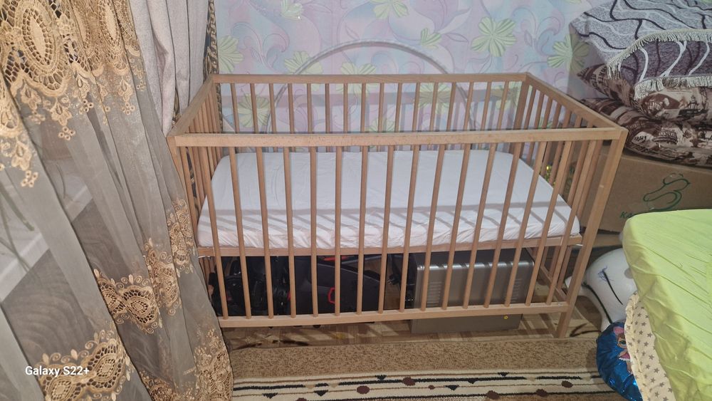 Продам детску кроватку