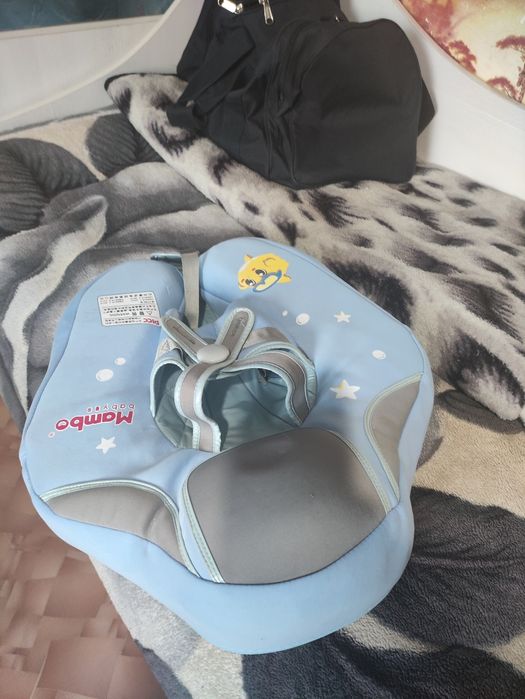 Круг для плаванья ребенка