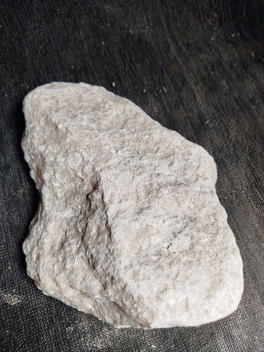 Мел. Тоши. Сотилади