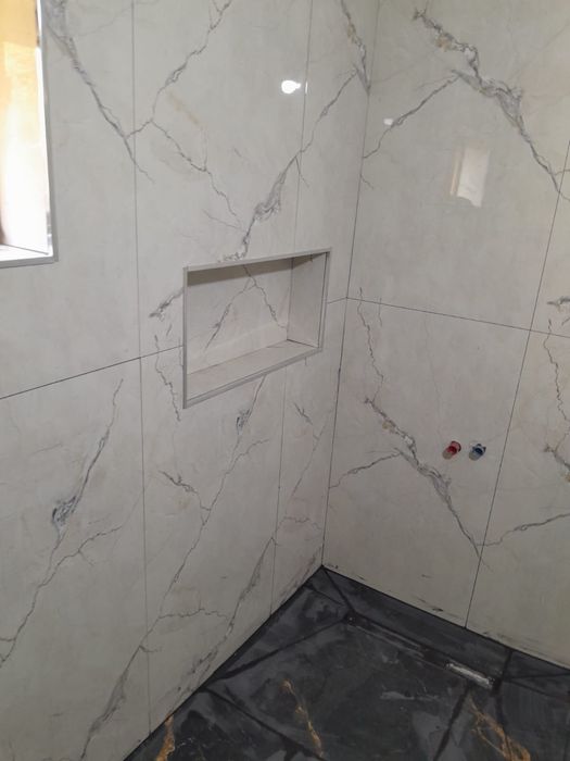 Amanajari interioare si exterioare