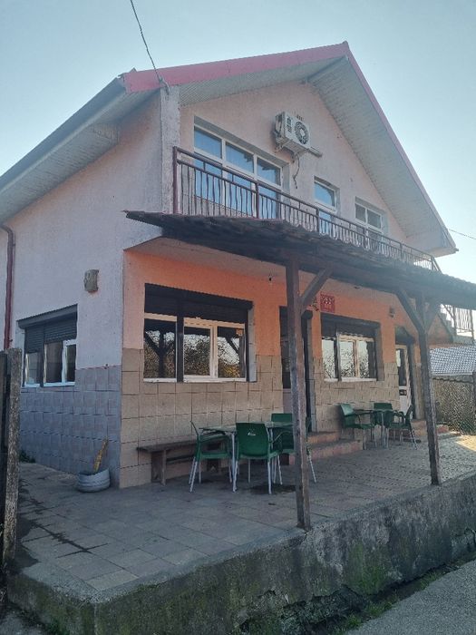 Vanzare spatiu comercial