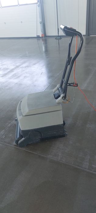 Nilfisk подопочистваща 220v