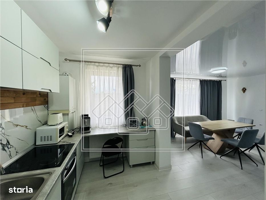 Casa tip duplex, 177 mp utili, 3 locuri de parcare - Selimbar