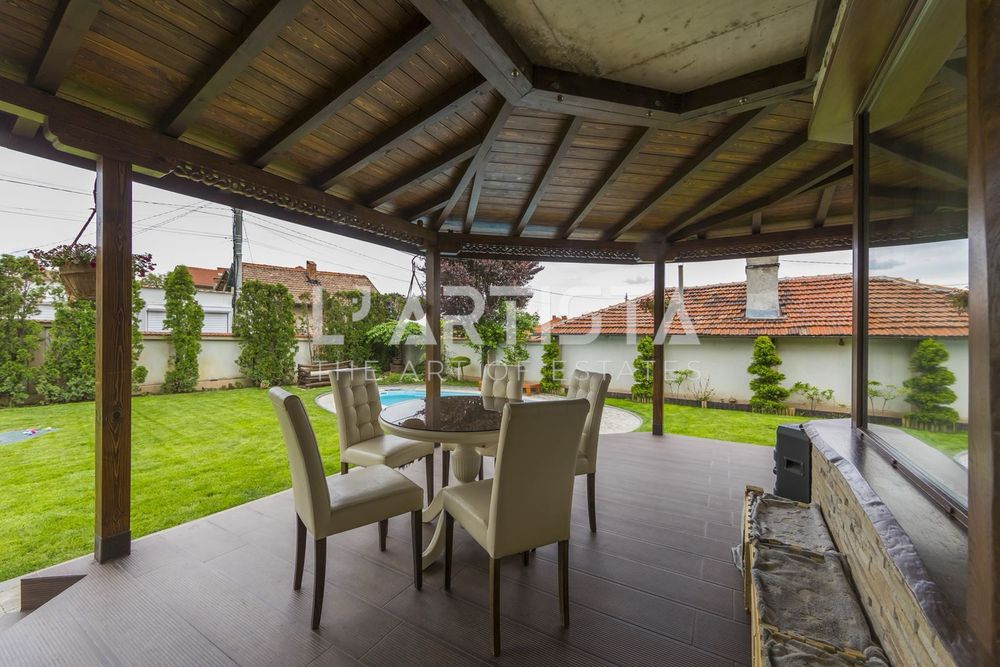 Продава се Къща в София, Гео Милев - 200 кв.м за 2745 €/кв.м - Снимка #2