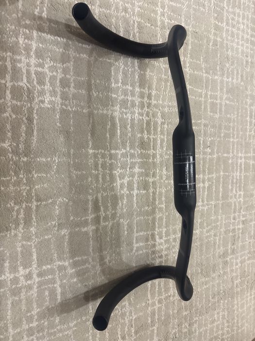 Руль карбон продаётся