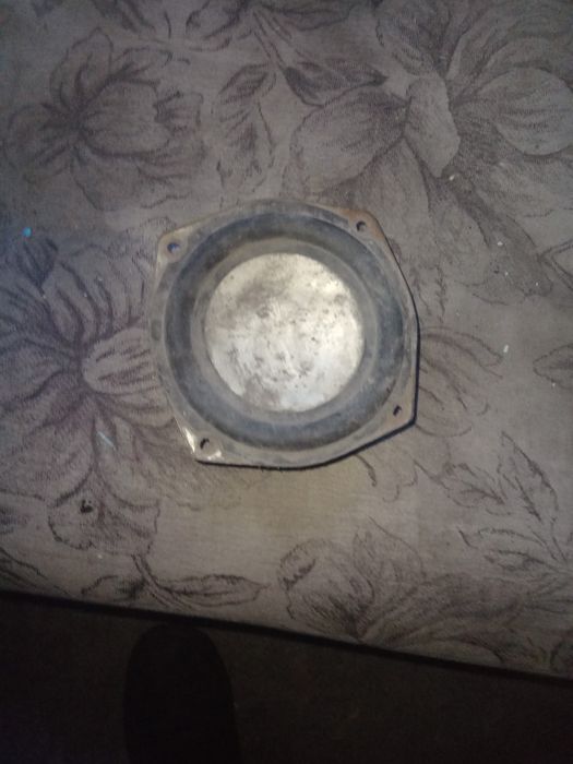 Продам динамик отличный