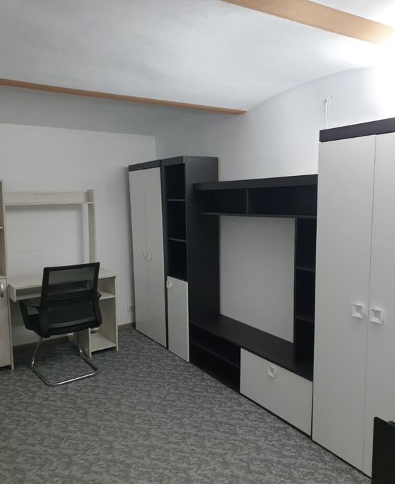 Proprietar, vand apartament 2 camere demisol