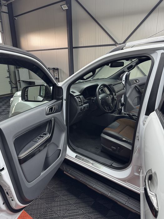 Detailing Auto Craiova / AutoLuxe Detailing & Reconditionari Craiova