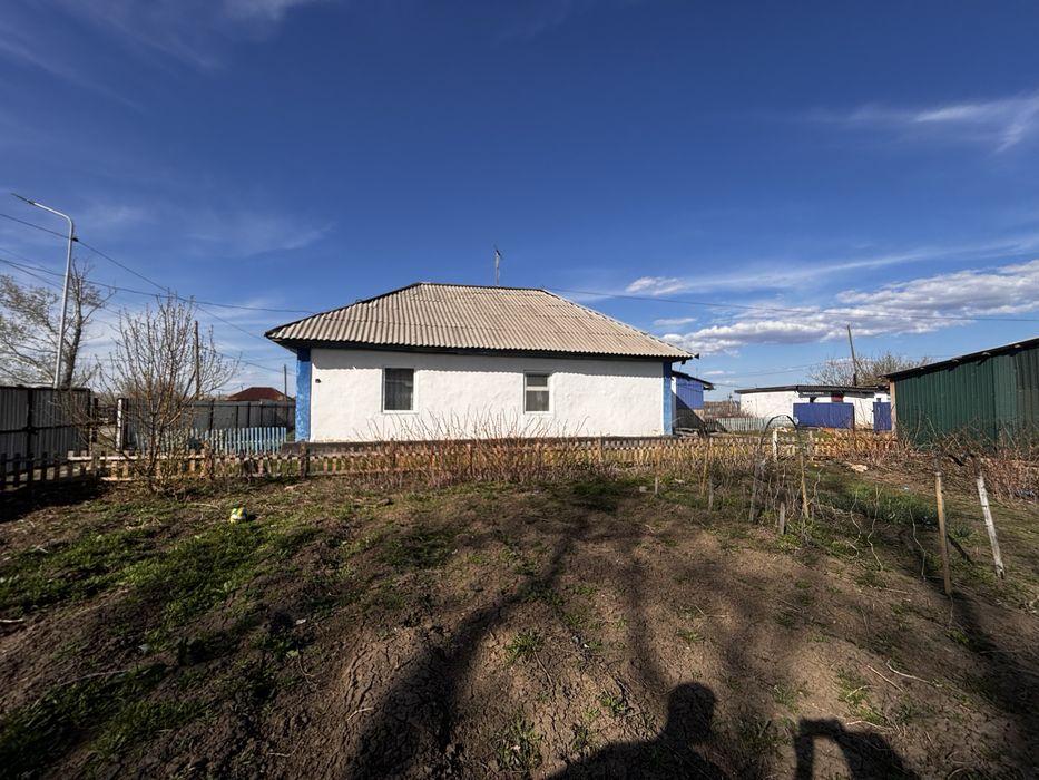 Продаеться дом 4х комнатный за городом 25км