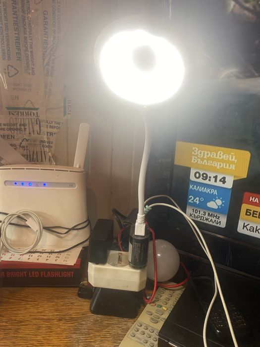 Лед настолни лампи