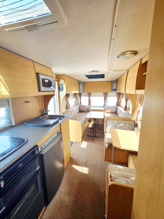 Rulota  BAILEY Ranger 2008 înmatriculată , pat fix , trei zone