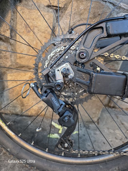 Мощен Custom Downhill E-bike Повечето части са нови!