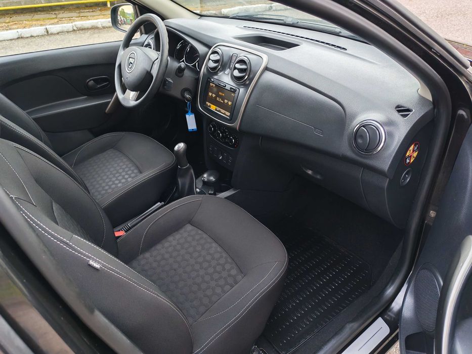 Dacia Sandero 1.5 DCI, 90 CP, Climă, Navi