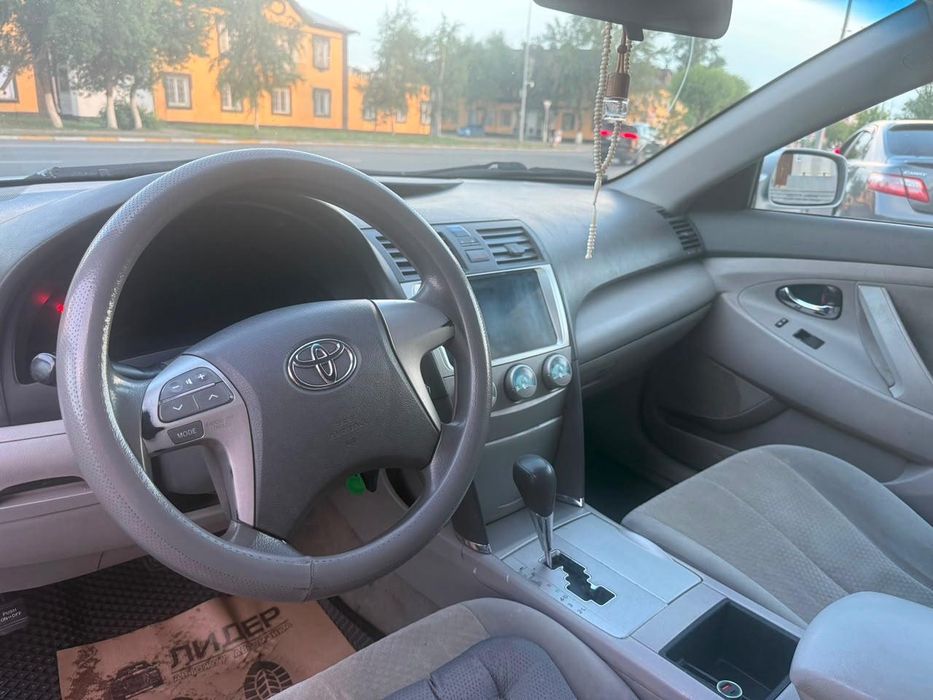 Продам камри 40 американец