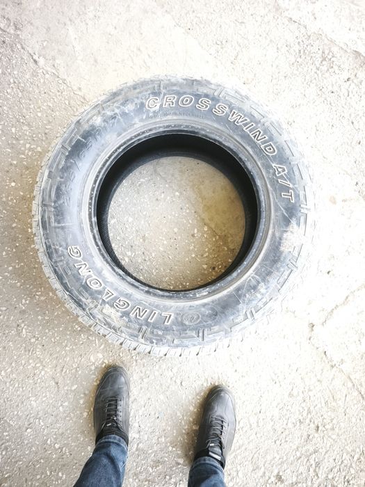 Продам б/у покрышки 4шт  размер 265.65.R17