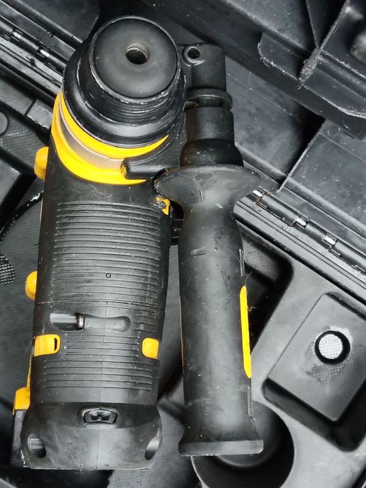 Rotopercutor DEWALT DCH  253 că și nou