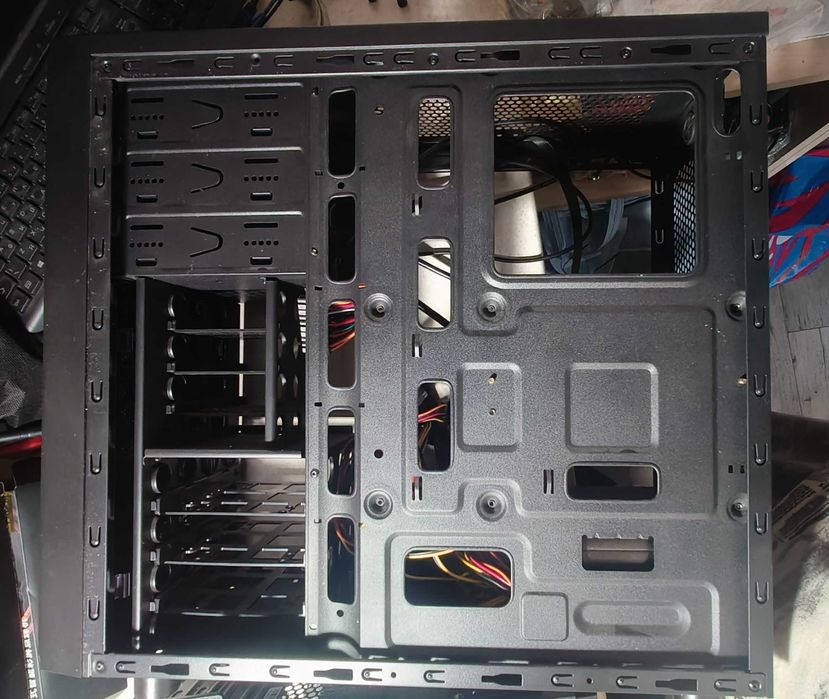 Корпус Thermaltake