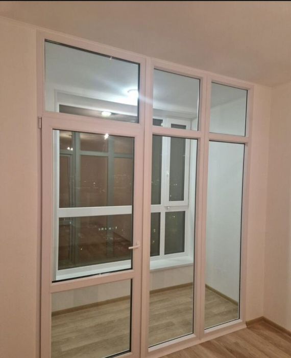 Перегородка  Двери Балкон Витраж Окна Пластиковые