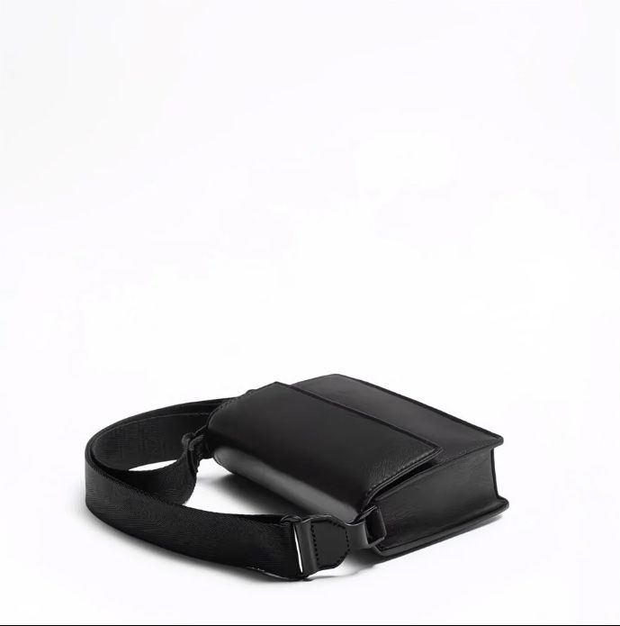 Сумка-барсетка от ZARA