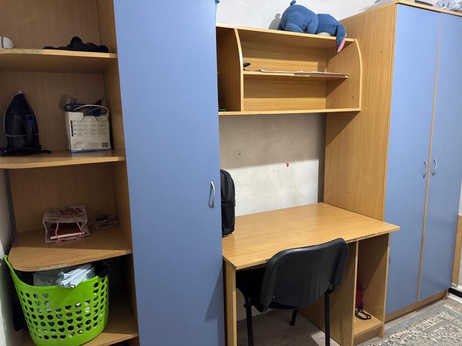 Продам шкаф в хорошем сост