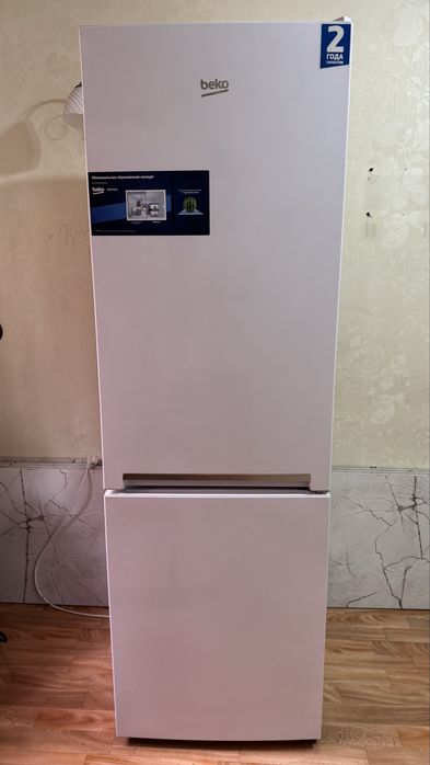 Холодильник новый