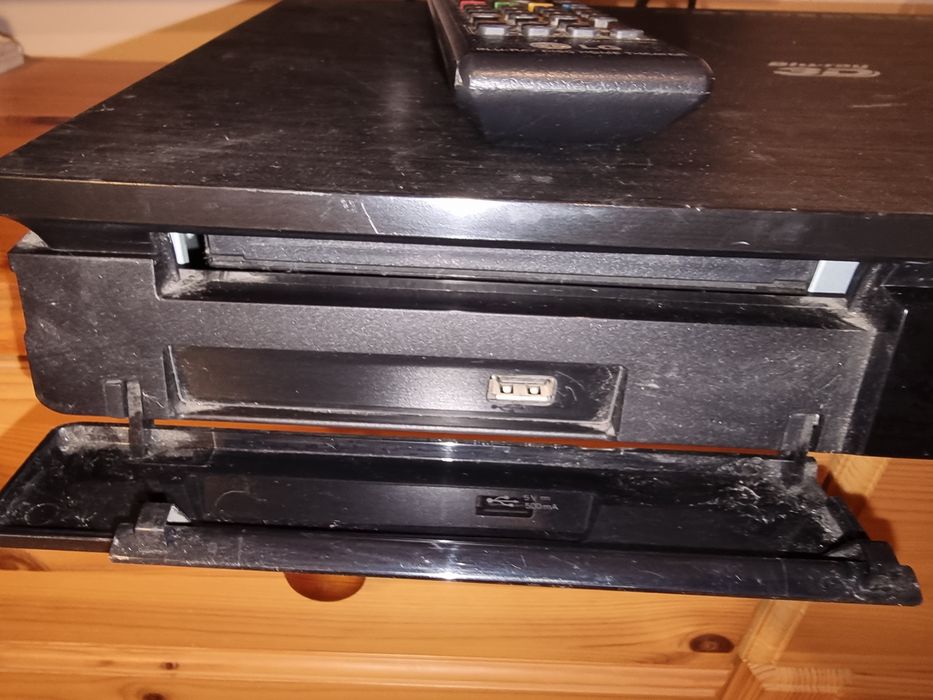 Dvd Blu-ray 3 D Home Cinema LG in stare  de functionare