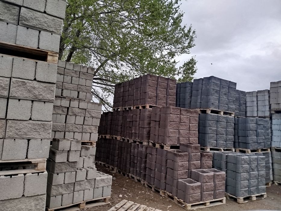 Сплитерные блоки, Рванные блоки и тумбы