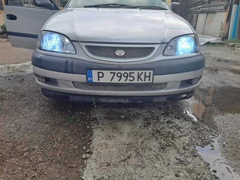 Toyota Avensis 1.8, 1ZZ-FE двигател, 2001 година