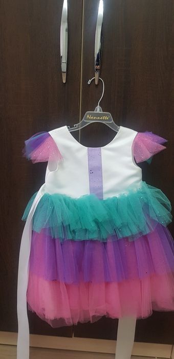 Платье на девочку на 3-4 года