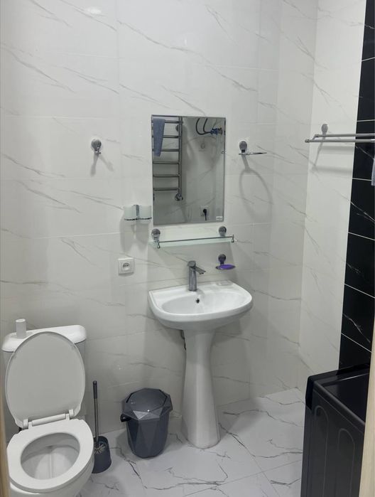 Квартира в аренду срочно сдается по низкой цене! Юнусабаде успейте!