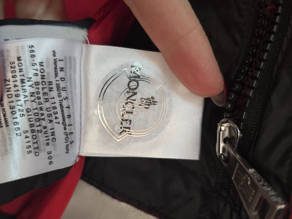 Елек Moncler S размер