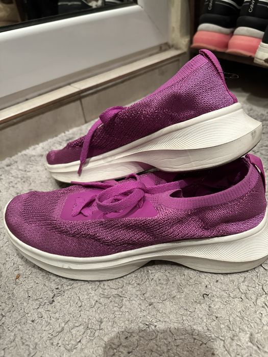 Обувки, номер 40